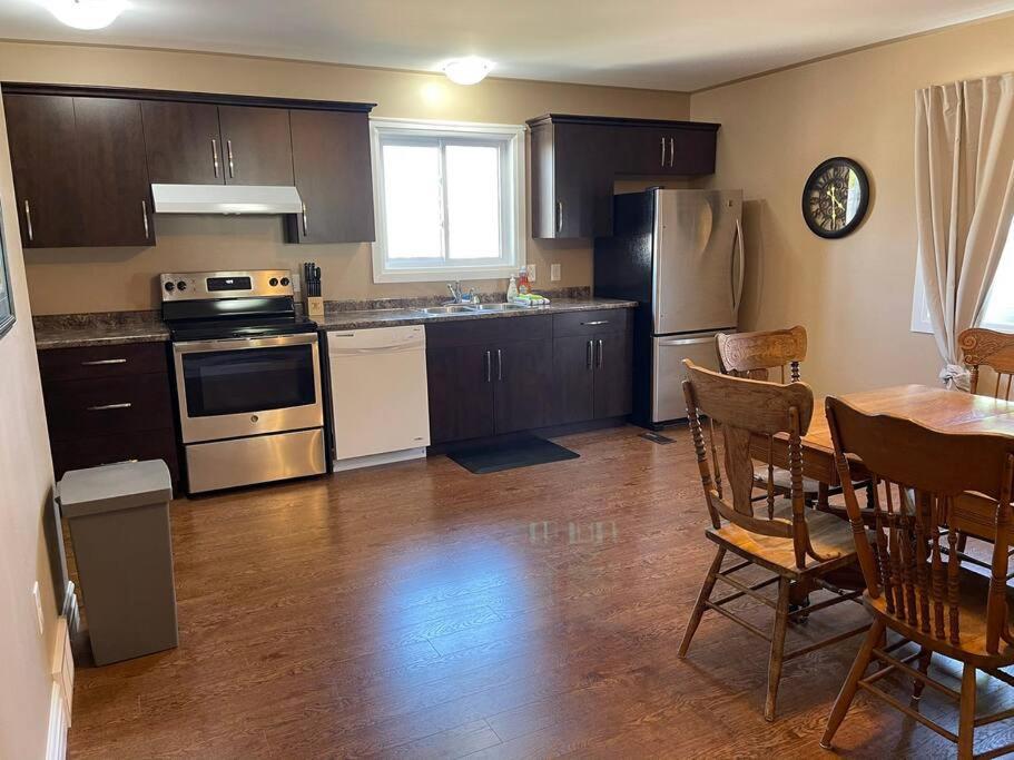 Cozy 2 Bedroom Home In Chatham - Left Side Exteriér fotografie