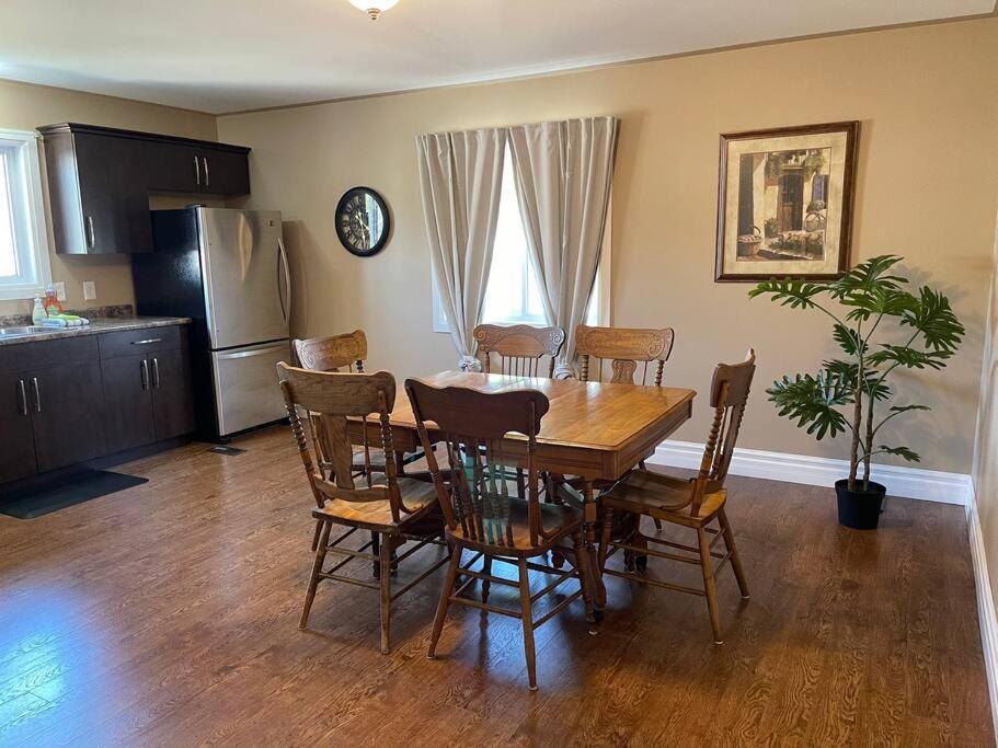 Cozy 2 Bedroom Home In Chatham - Left Side Exteriér fotografie